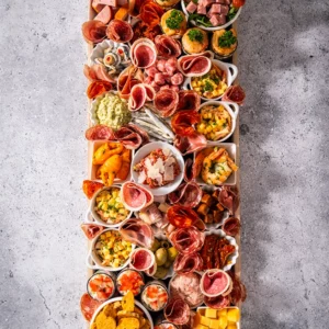 Aperitiefschotel van het huis